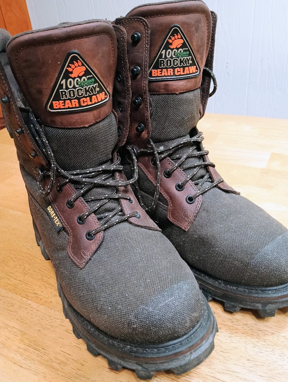Men's Brown Rocky Bear Claw 1000 Gram Thinsulate Gore-Tex Rugged Boots 11W - Picture 2 of 5